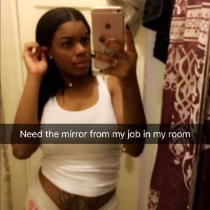 Meet your Posher, Leika